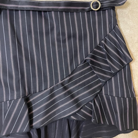 Bebe Black White Pink Pinstripe Asymmetric Mini Skirt - Picture 2 of 6